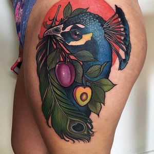 Pretty peacock by Miryam Lumpini #MiryamLumpini #neotraditional #color #peacock #bird #feathers #fruit #peach #realistic #realism #tattoooftheday