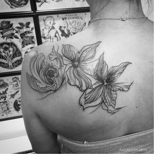 Flowery tattoo by Katakankabin #Katakankabin #linework #sketch #abstract #flower