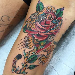 Tattoo by Marc Nava @marc_nava #marcnava #marcnavatattooing #mashup #color #tiger #rose