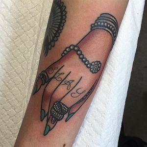 Bewjeweled hand tattoo by Clare Clarity. #neotraditional #hand #bejewled #jewelry #ClareClarity