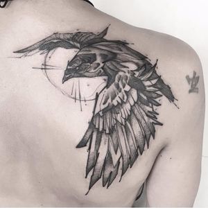 Crow tattoo by Matteo Gallo #MatteoGallo #trashstyle #graphic #blackwork #sketch #abstract #crow