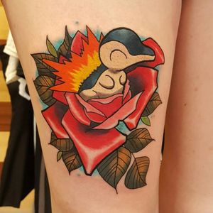 A Cyndaquil atop a rose by Chris Morris (IG—chrismorristattoos). #ChrisMorris #Cyndaquil #GameBoy #Nintendo #Pokémon #rose