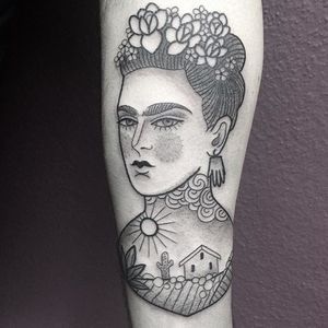 Homage to Frida Kahlo, by Valeria Marinaci. (via IG—momotattoos) #dotwork #ValeriaMarinaci #dainty #detailed