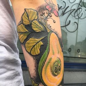 Pear cross-section tattoo by Julia Oertgen. #pear #fruit #neotraditional #JuliaOertgen