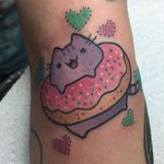 Pusheen tattoo by Alex Strangler. #AlexStrangler #pusheen #kawaii #cat #cute #neko #catlover #donut