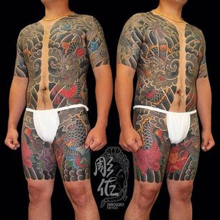 Tatuaje de body japonés por Diao Zuo #bodysuit #bodysuittattoo #japanese #japanesetattoo #japanesebodysuit #taiwan #DiaoZuo