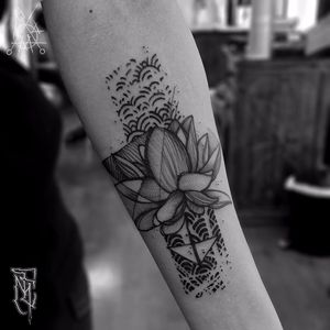 Tattoo sketch super refinada! #AlamVinicius #neotraditional #newtrad #contemporary #artecontemporanea #blackwork #lotus