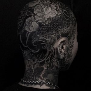 Irezumi inspired head piece by Yuuz Tattooer (via IG-yuuz_noir) #irezumiinspired #japaneseinspired #blackandgrey #flowers #snakes #feminine #yuuztattooer