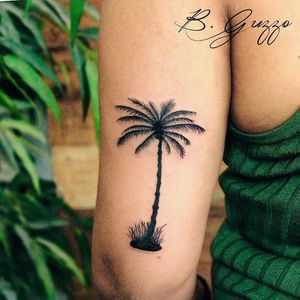 #BrunaGuzzo #DiaDaMulher #8demarço #TatuadorasDoBrasil #girlpower #brasil #brazil #brazilianartist #praia #beach #arvore #tree