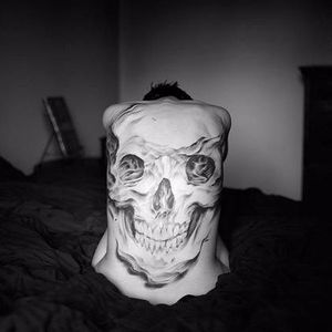 Insane back piece! Skull tattoo via Pinterest, artist unknown #skull #skulltattoo #backpiece #fullback #blackwork #blckwrk