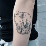 Handpoked cat napping on the moon tattoo by Teagan Campbell. #TeaganCampbell #handpoke #cat #linework #cute #creature
