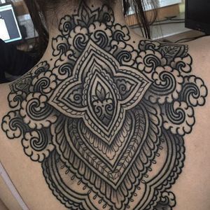Tattoo by Aaron Anthony #geometric #geometrictattoo #geometrictattoos #linework #lineworktattoo #patternwork #patterntattoo #linetattoo #blackwork #blackink #AaronAnthony