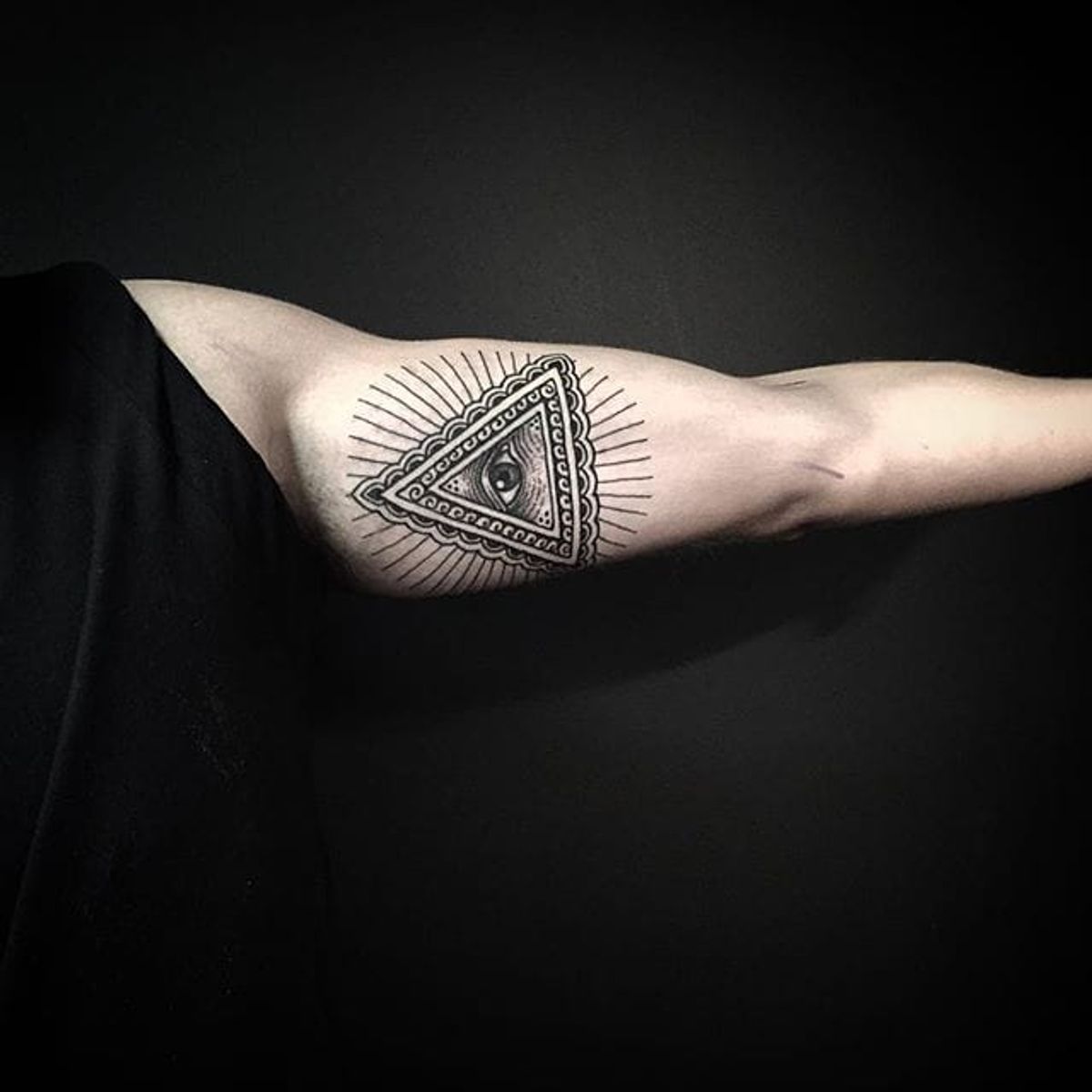Tattoo uploaded by Stacie Mayer • All seeing eye by Saskia. #blackwork  #Saskia #allseeingeye #dotwork #linework • Tattoodo