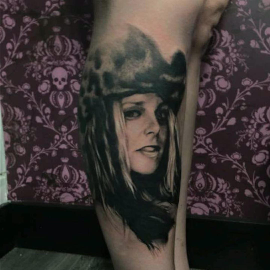 SHERI MOON ZOMBIE  I absolutely love this sickbubblegum inspired