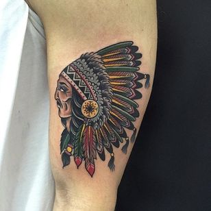 Native American Tattoo por Marco Varchetta #nativeamerican #traditional #traditionaltattoo #oldschool #boldwillhold #italiantattooartist #MarcoVarchetta