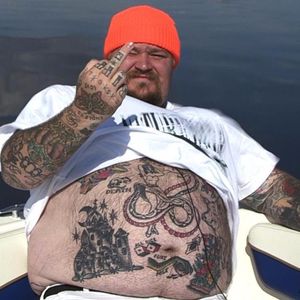 Some relaxing time on the water. #MattyMatheson #VICE #DeadSetOnLife