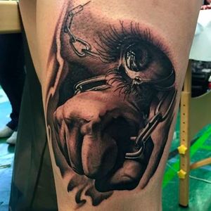 Cool tattoo composition and execution by Massimiliano Fonzo. #massimilianofonzo #realistic #blackandgrey #hand #eye