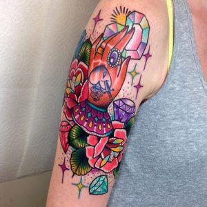 Hand and crystals tattoo by Roberto Euán #RobertoEuán #neon #flower #crystals #crystal #colourful #rose #hand