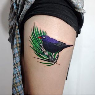 Pájaro y palmera vía instagram zihee_tattoo #palm #palmleaf #bird #watercolor #colorful #illustrative #zihee