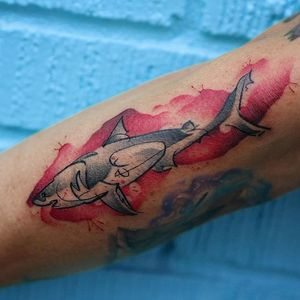 This shark's out for blood. Tattoo by Georgia Grey. #illustrative #sketchy #watercolor #GeorgiaGrey #shark #inksplatter