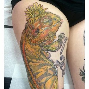 Lizard tattoo by Kate Mackay Gill #KateMackayGill #painterly #realistic #animal #nature #lizard