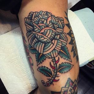 Momia Rosa Tatuaje por Gregory Whitehead @Greggletron