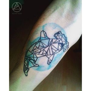 An interesting geometric watercolor hammerhead shark tattoo by Zoe Freyre. #geometric #watercolor #ZoeFreyre #shark #hamerheadshark