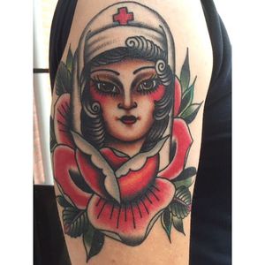 Caring nurse via instagram kimanh_n #nurse #flower #rose #girlhead #colorful #traditional #kimanh