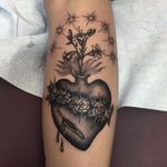 Sacred Heart Tattoo by Ruby Quilter #sacredheart #religioustattoos #blackandgrey #RubyQuilter