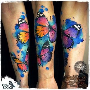 Tatuajes coloridos de mariposas a través de @EwaSrokaTattoo #EwaSrokaTattoo #Rainbow #Bright #WatercolorTattoo #Poland #watercolor