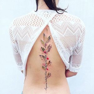 Spine tattoo by Pis Saro. #PisSaro #spine #spineline #back #backbone #line