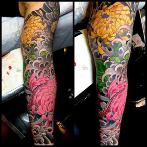 Japanese Style Sleeve by Mike Rubendall (via IG-mikerubendall) #chrysanthemum #flower #november #birthflower #mum #japaneseinspired #color #mikerubendall