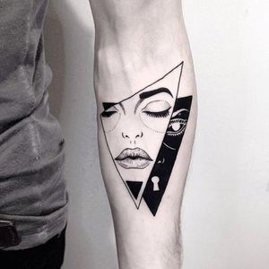 Negative space portrait tattoo by Vytautas Vy. #VytautasVy #blackwork #portrait #negativespace #opposite
