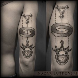 Science tattoo by Nazar Butkovski #NazarButkovski #engraving #blackwork #science #geometric #anatomy