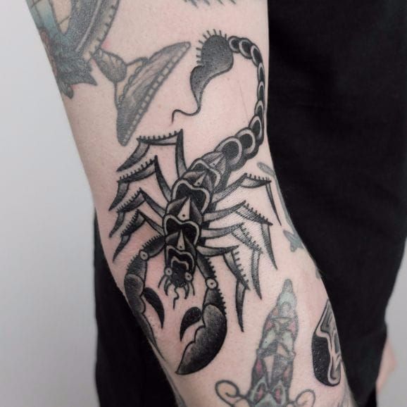 Scorpion Tattoo Design On Thigh