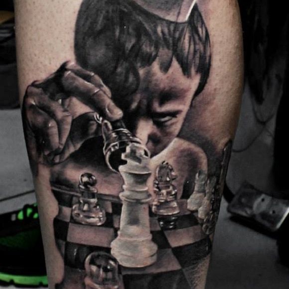 Tattoo uploaded by Filipe Lopes • #xadrez #chess #RafałBiliński #fromhell  #macabras #blackwork #pretoecinza #blackandgrey #tatuadorpolones  #talentodapolonia #brasil #brazil #portugues #portuguese • Tattoodo