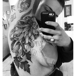 Black and grey peony armpit tattoo by Evolution Tattoo. #armpit #pain #peony