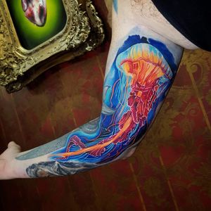 #MarzanTattoo #MarekPawlik #realismo #realism #tatuadorgringo #aguaviva #jellyfish #colorida #colorful