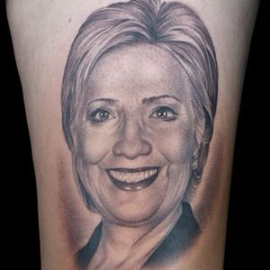 Hilary Clinton's dentures really shine in this one. #blackandgrey #DonaldTrump #HilaryClinton #portraiture #presidentialdebate #Election2016