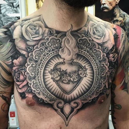 Sacred Heart Tattoo by Andy Blanco #sacredheart #blackandgrey #blackandgreytattoo #blackandgreytattoos #realism #realismtattoo #AndyBlanco #chest