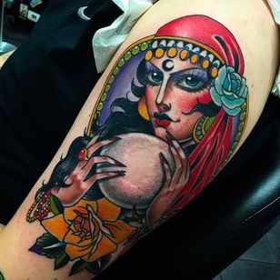 Beautiful Gypsy Lady Tattoo por Xam @XamTheSpaniard #Xam #XamtheSpaniard #Beautiful #Gypsy #Girl #Lady #Traditional #sevendoorstattoo #London