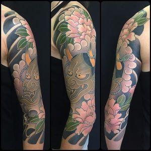 Luca Ortis's badass hannya surrounded by floral work (IG—lucaortis). #hannya #Irezumi #LucaOrtis #peonies #traditional