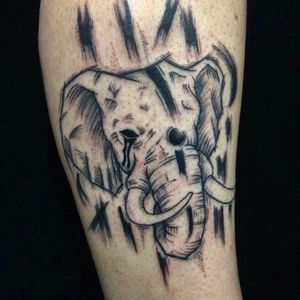 Elefante por Diogo Cogebriz! #DiogoCogebriz #tatuadoresbrasileiros #tatuadoresdobrasil #tattooBr #TattoodoBr #blackwork #blackworkers #dotwork #pontilhismo #elefante #elephant #animal #natureza #nature