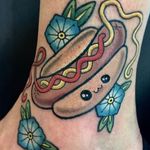 Hot dog! (via IG—damasktattoo) #hotdog #hotdogs #hotdogtattoo
