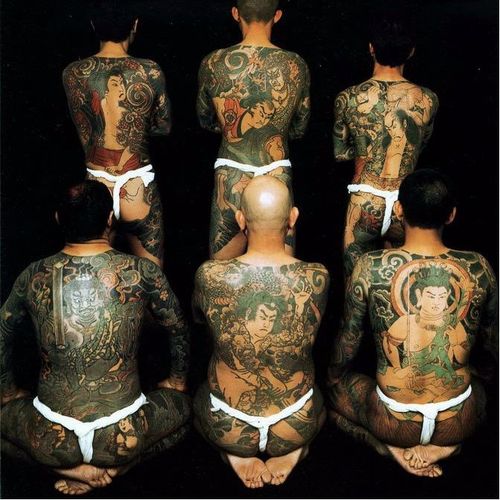 Yakuza tattoo bodysuits via Google #yakuza #yakuzatattoo #bodysuit #fullbody #japanese #japanesetattoo
