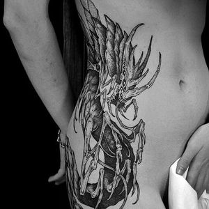 Centipede-like creature tattoo by Sergei Titukh. #SergeiTitukh #blackwork #creepy #nightmare #creature #spooky #dark #monster #centipede