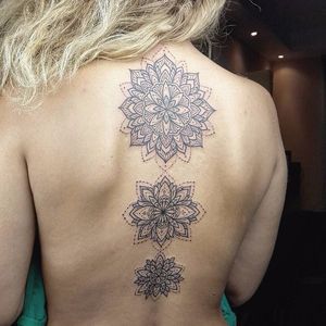Mandalas spine tattoo by Sergey Anuchin #SergeyAnuchin #linework #geometric #ornamental #mehndi #mandala #spine