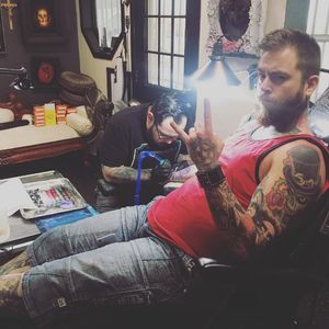Tony Sklepic getting tattooed by @nikkohurtado #TonySklepic #NikkoHurtado #tattooartist