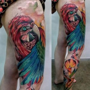 Arara por Samme Antunes! #SammeAntunes #tatuadoresbrasileiros #tatuadoresdobrasil #tattoobr #tattoodobr #arara #macaw #bird #pássaro