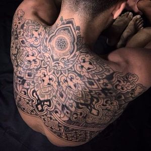 Backpiece by Pepe Vicio #PepeVicio #geometry #dotwork #dotshading #ornamental #thai #patternwork #mandala